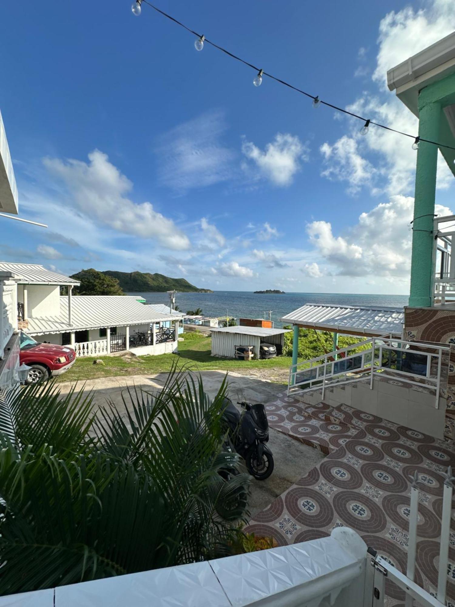 Posada Three Cay Suites Rocky Point Exteriér fotografie